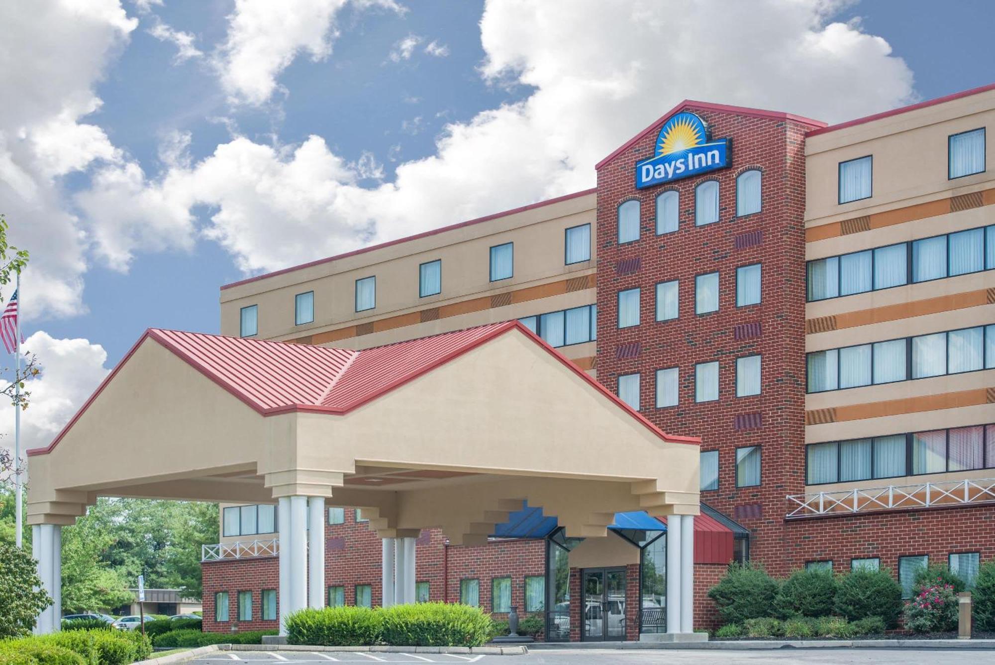 5 Smart 3-Star Hotels Near High Water Mark Monument