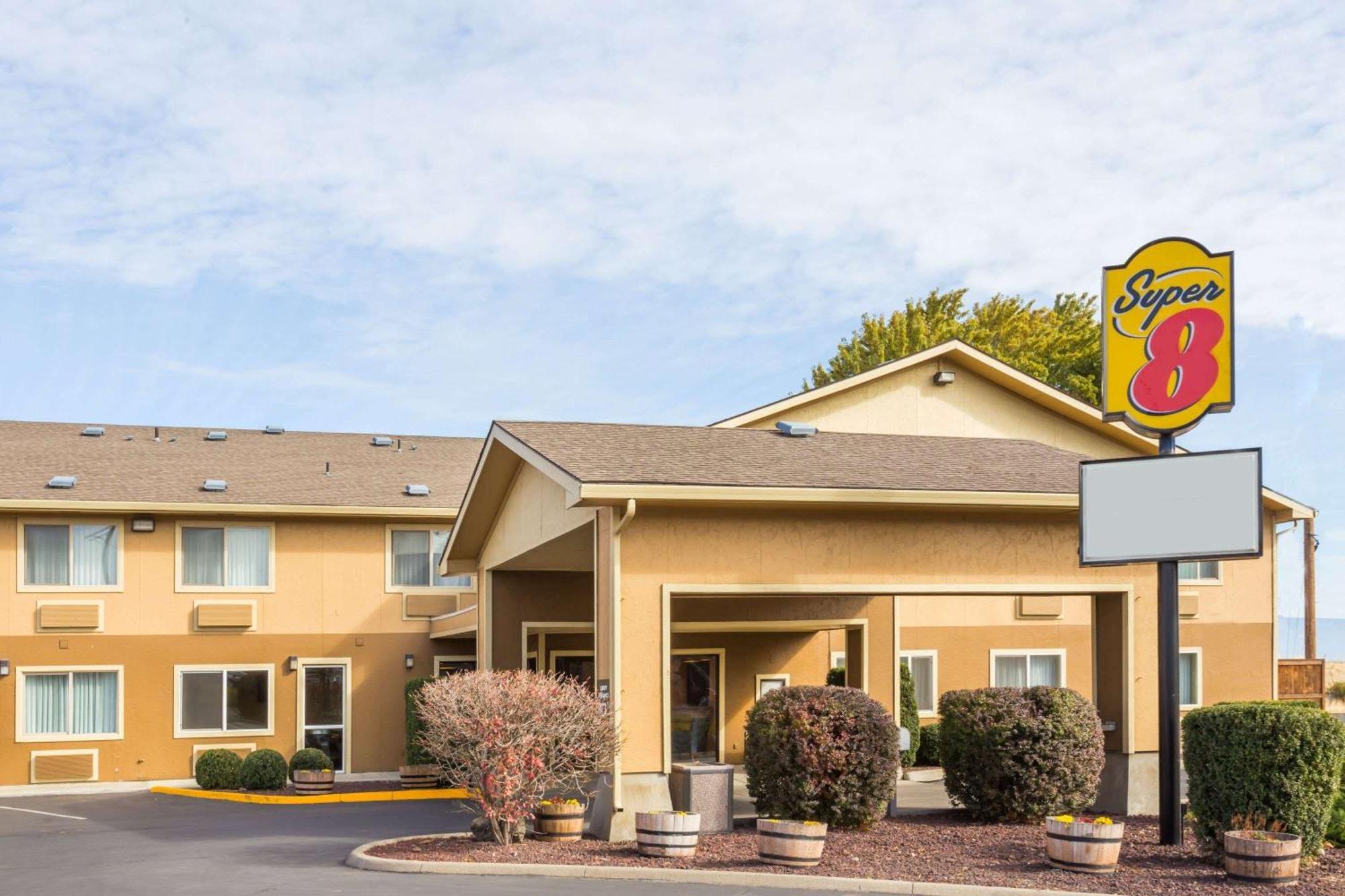 6 Super 8 By Wyndham Hotels In Oregon Worth Booking