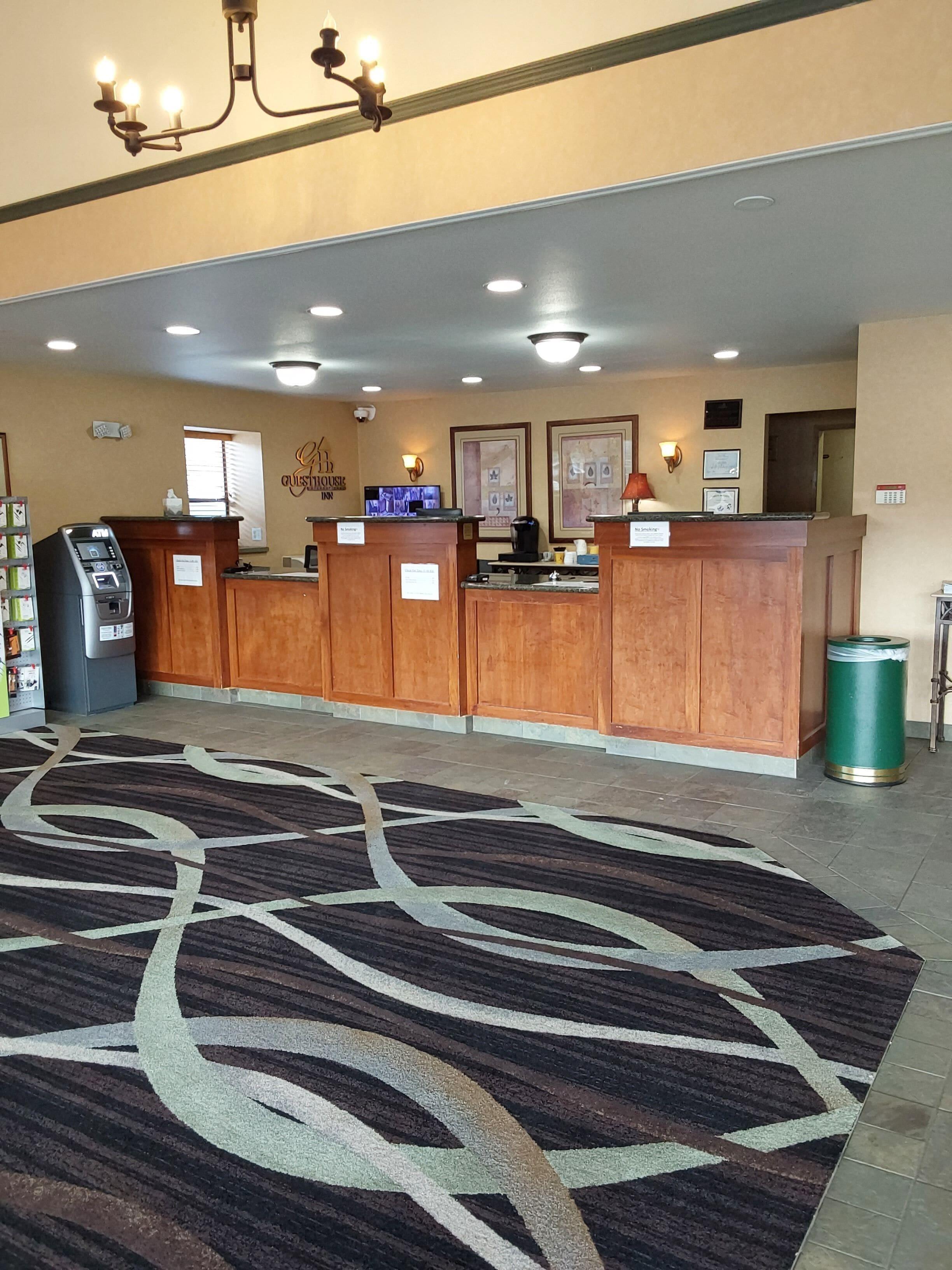 Staying Near Samish Park: 4 Airport Hotels Compared