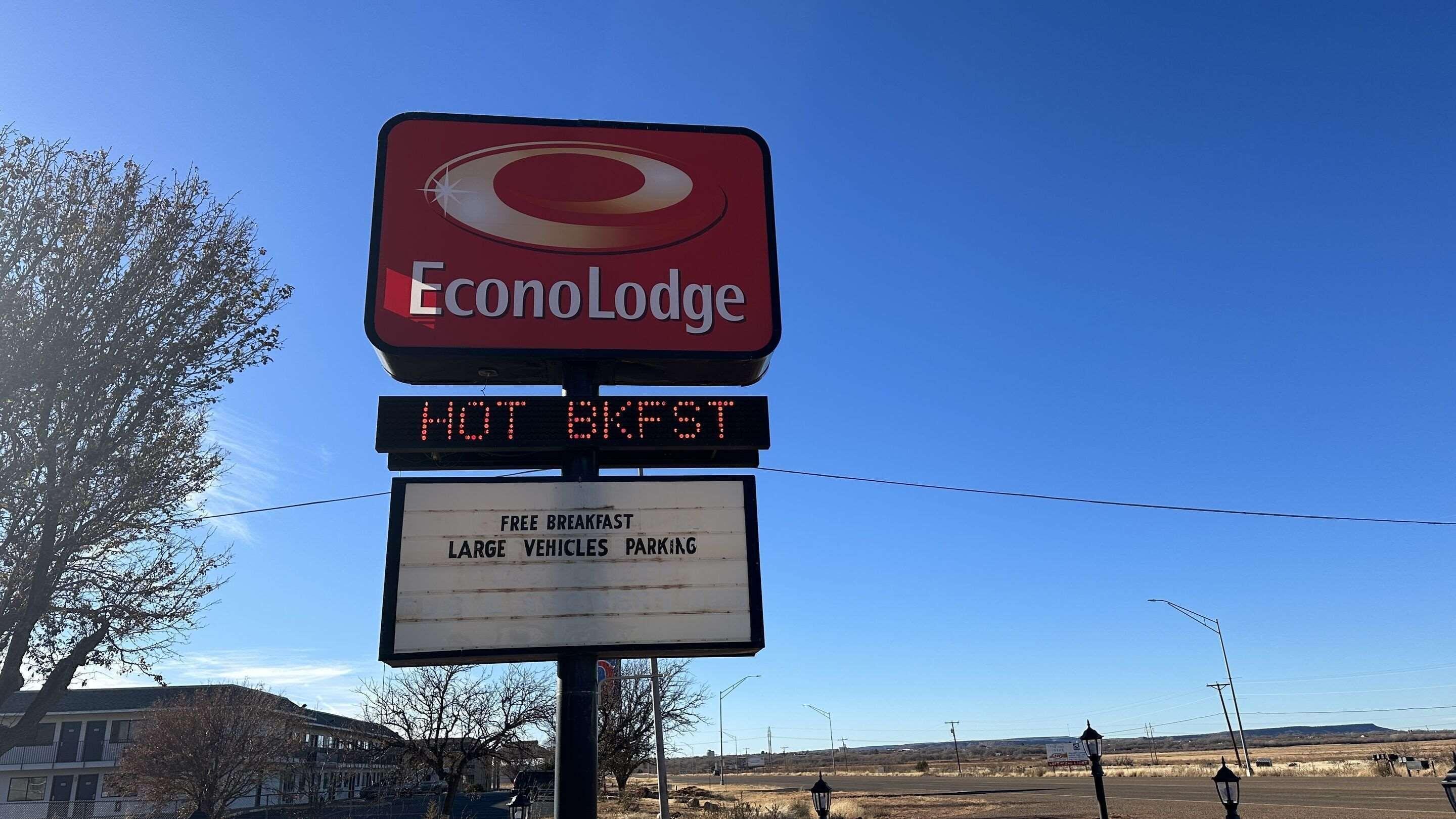 5 Econo Lodge Hotels in New Mexico That Stand Out