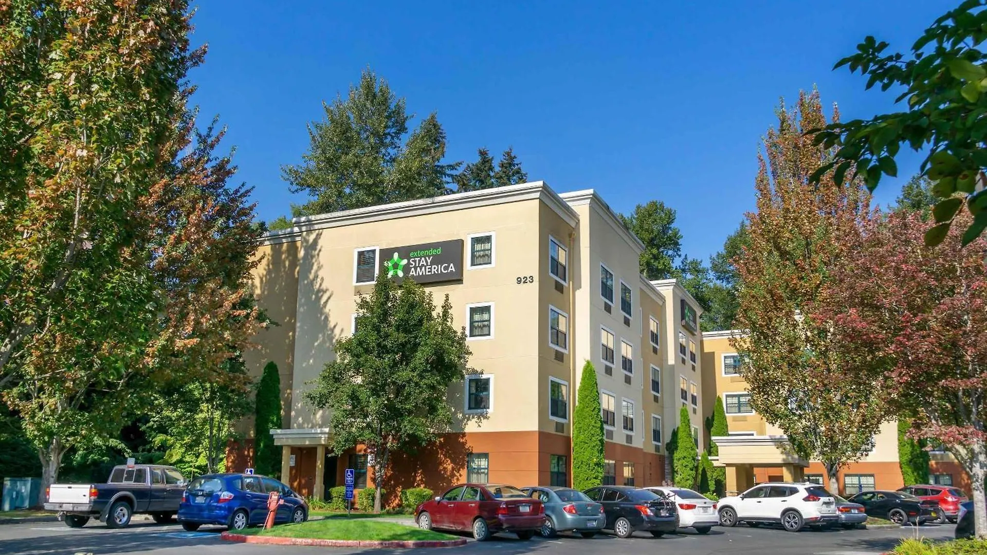 4 Smart Hotels Near McCollum Pioneer Park Worth Booking