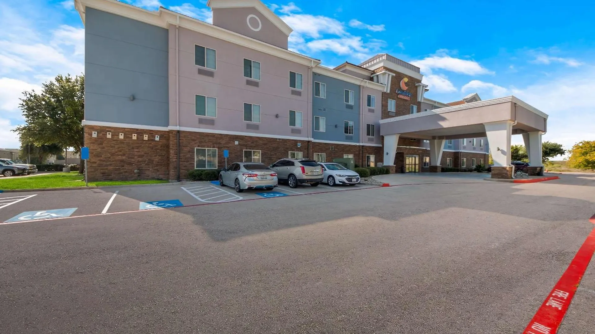 12 Comfort Suites in Texas Worth Booking for Your Next Trip